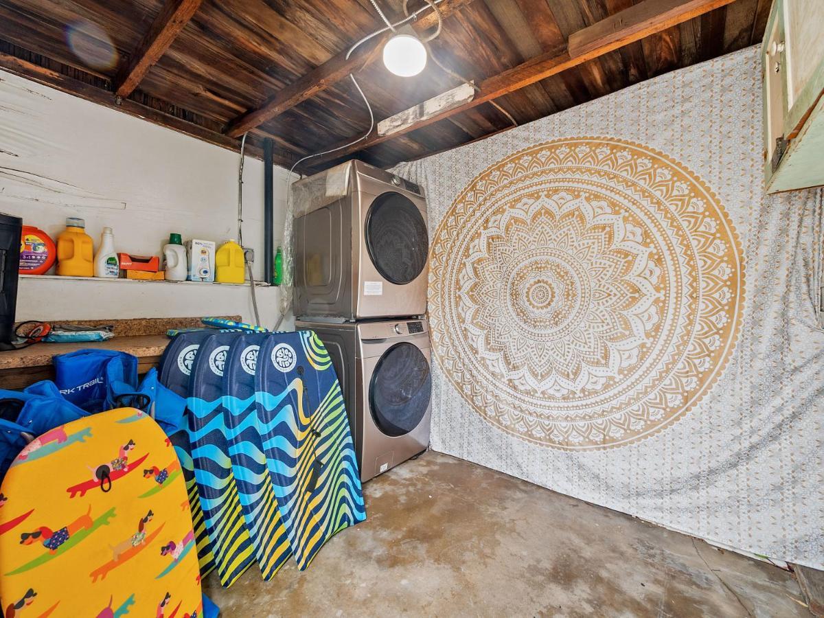 Stunning Oceanfront - Massive Patio, Hot Tub, Parking, Pet Friendly & Views!