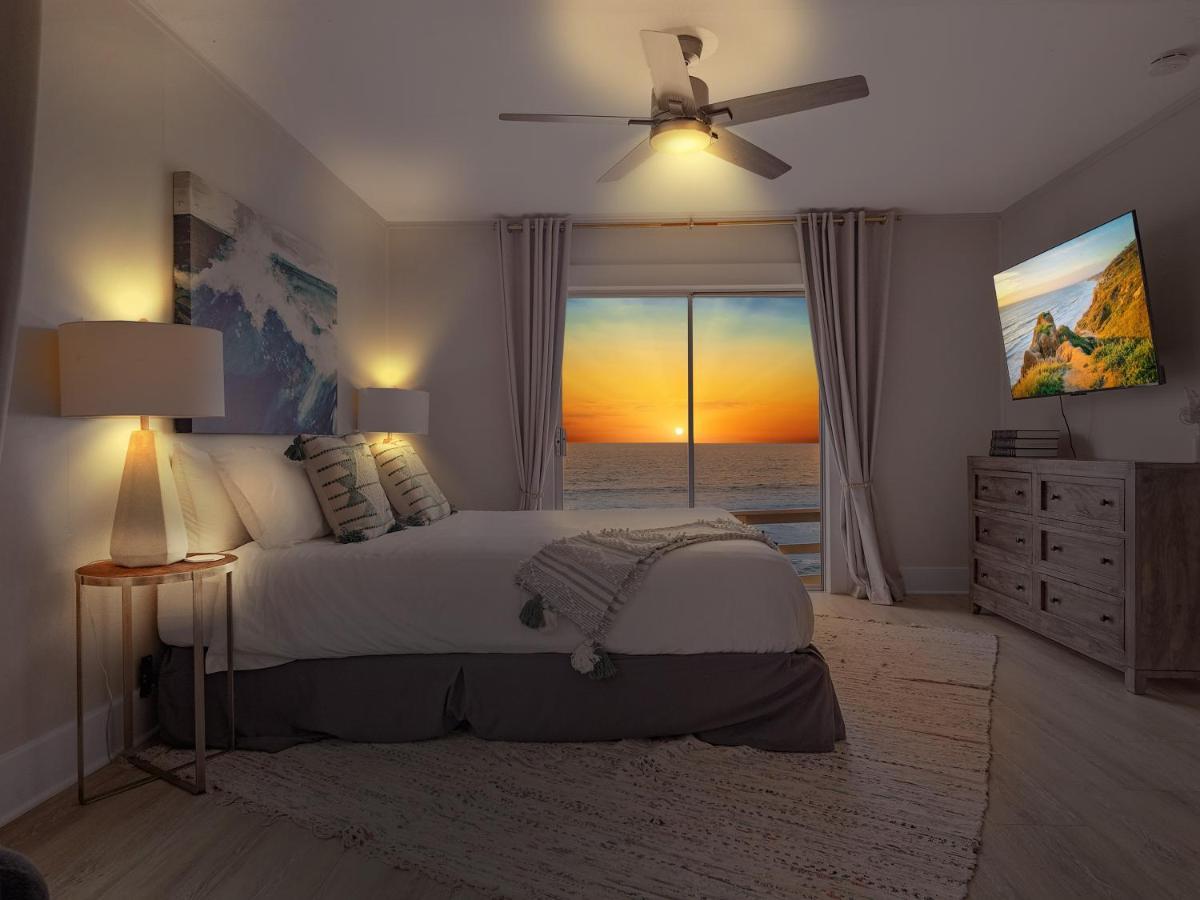 Villa Stunning Oceanfront - Massive Patio, Hot Tub, Parking, Pet Friendly & Views! *