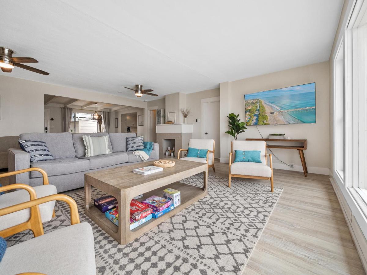 Stunning Oceanfront - Massive Patio, Hot Tub, Parking, Pet Friendly & Views! San Diego