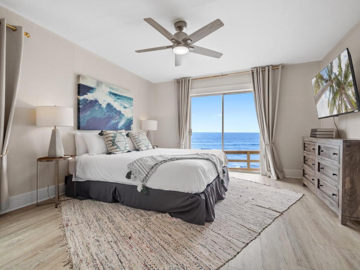 Stunning Oceanfront - Massive Patio, Hot Tub, Parking, Pet Friendly & Views! Villa