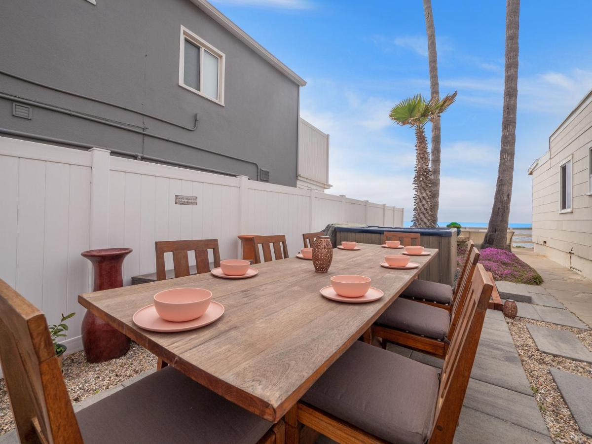 Villa Stunning Oceanfront - Massive Patio, Hot Tub, Parking, Pet Friendly & Views! *